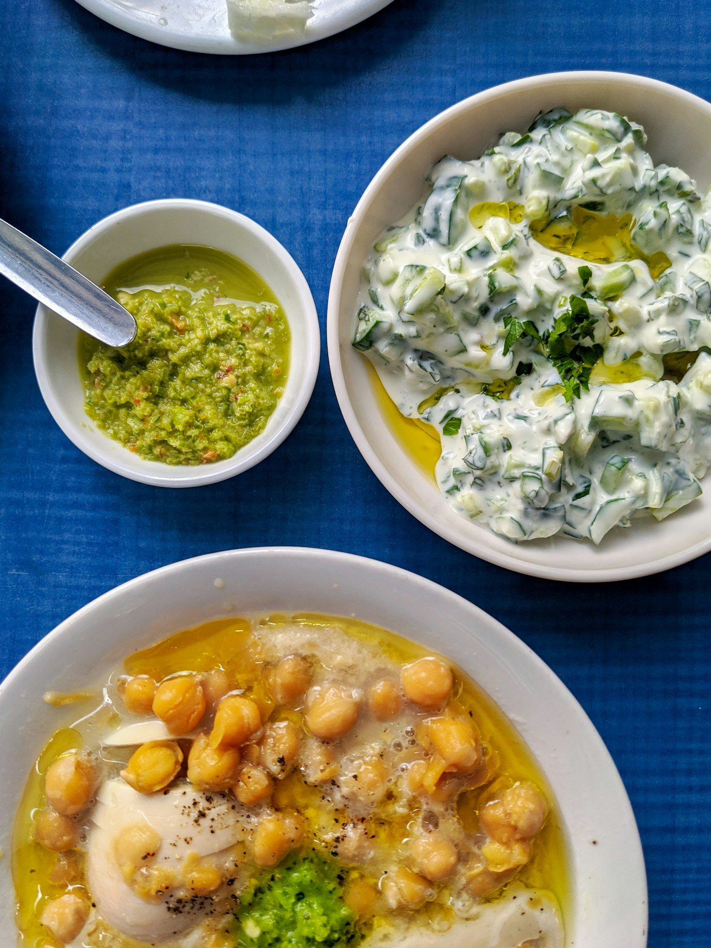 Tzatziki yogurt cucumber dip