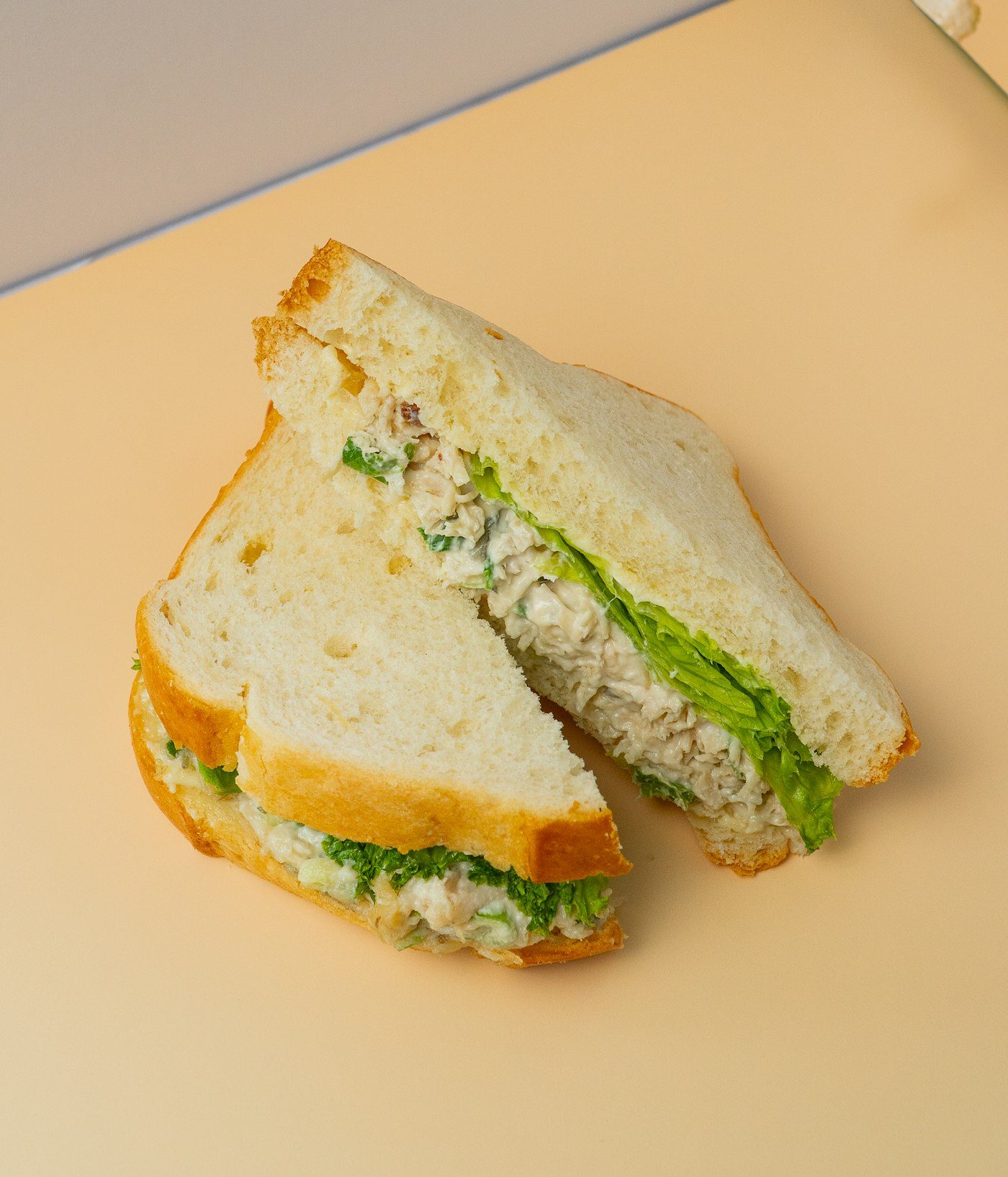 Egg mayonnaise sandwich with lettuce