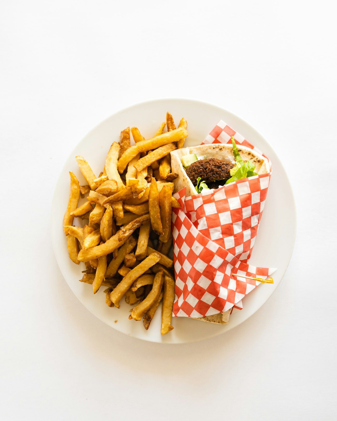 Falafel wrap in pita
